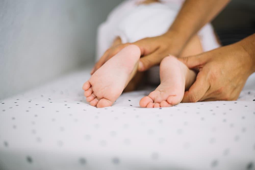 Дитяча плоскостопість та вальгус: лікувати чи переросте? Вся правда про дитяче взуття